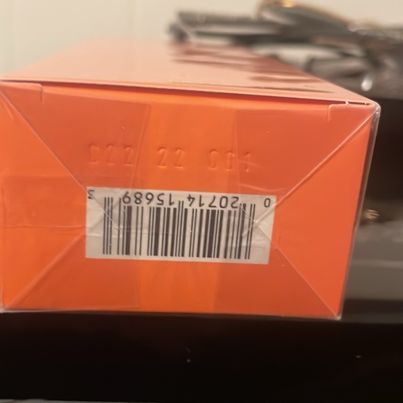 Clinique, Happy - Picture 6 of 10